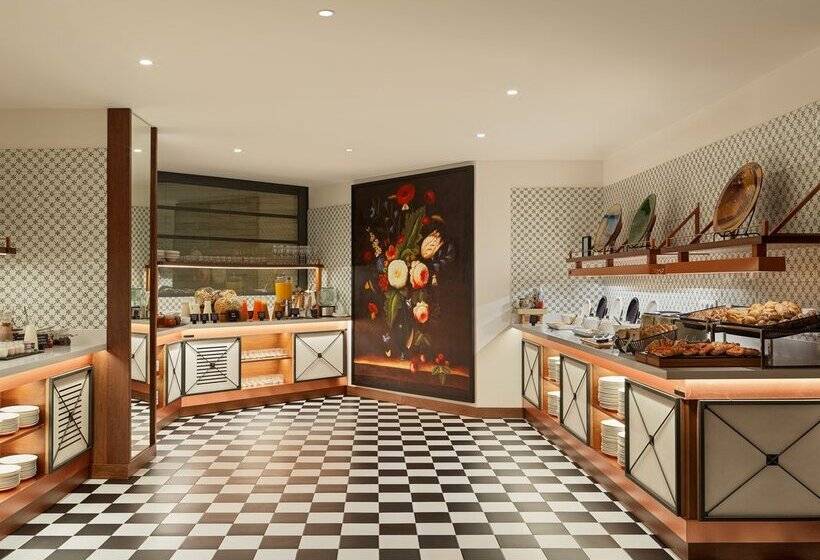 Отель H10 Casanova