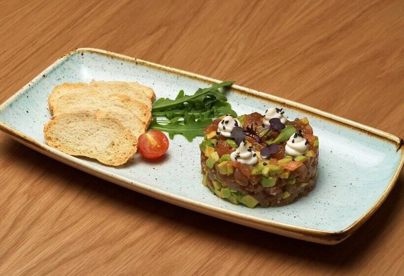 Отель H10 Casanova