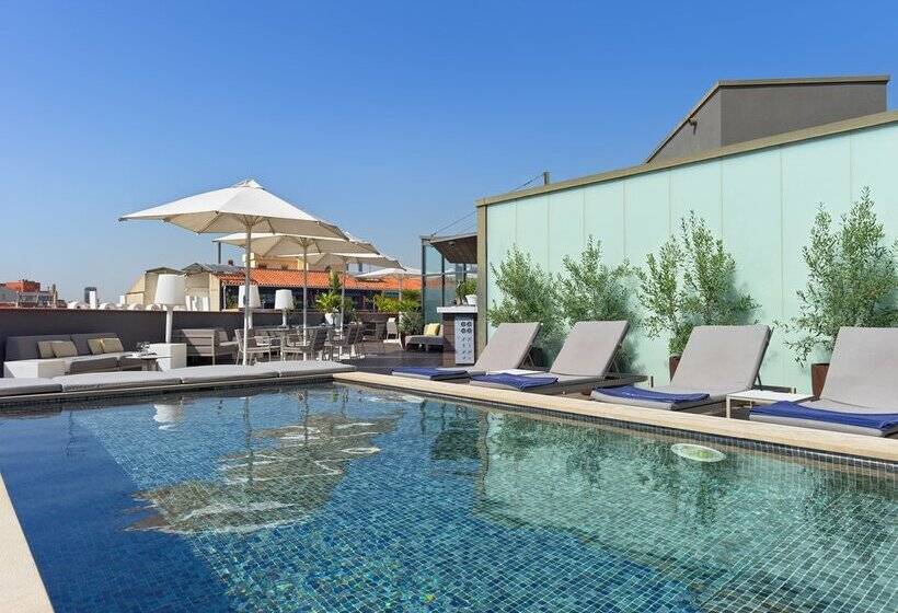 Отель H10 Casanova