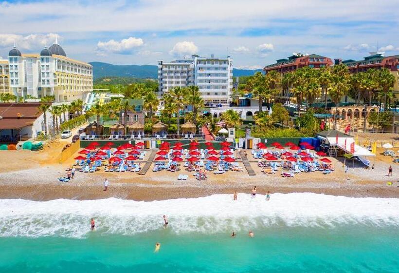 酒店 Holiday Garden Resort