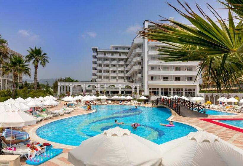 酒店 Holiday Garden Resort