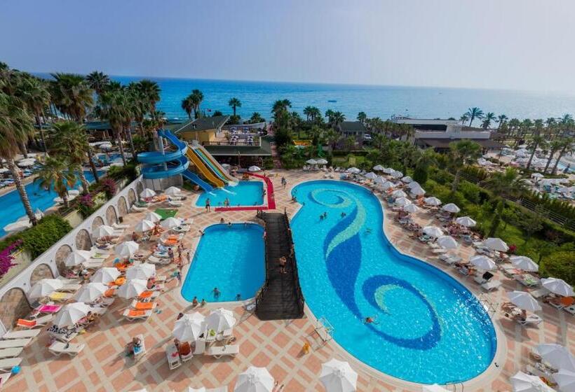 酒店 Holiday Garden Resort