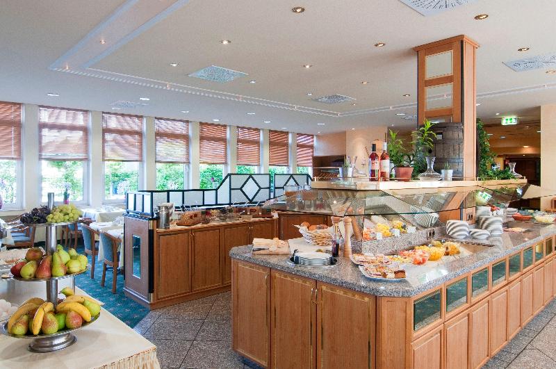 Отель Holiday Inn Frankfurt Airport   Neu Isenburg, An Ihg