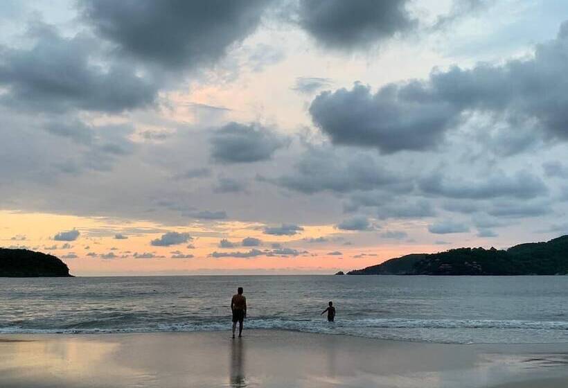 ホテル La Casa Que Canta