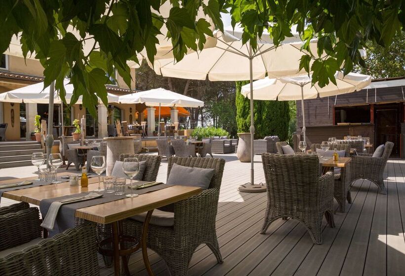 בית מלון כפרי La Villa Vicha, The Originals Relais