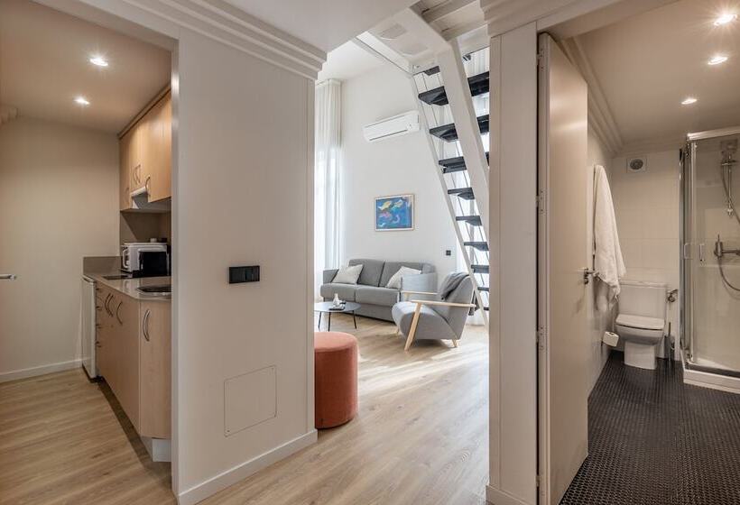 هتل Líbere Madrid Palacio Real