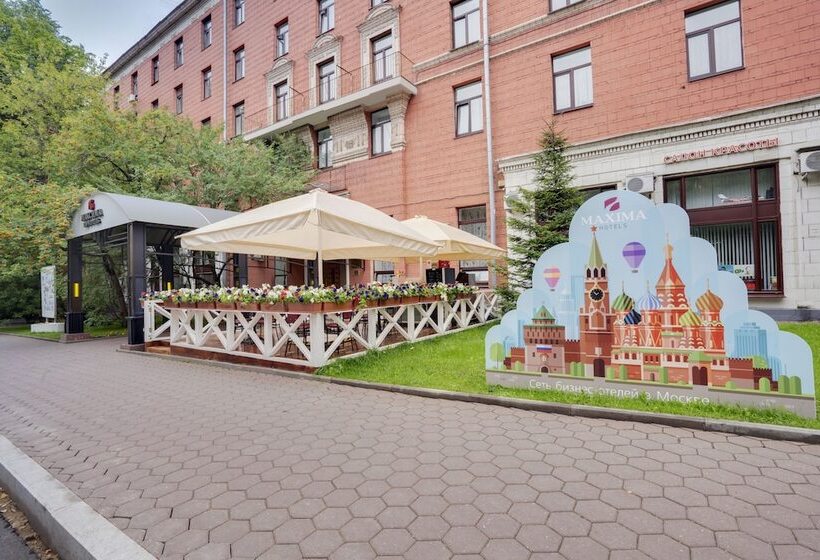 هتل Maxima Zarya