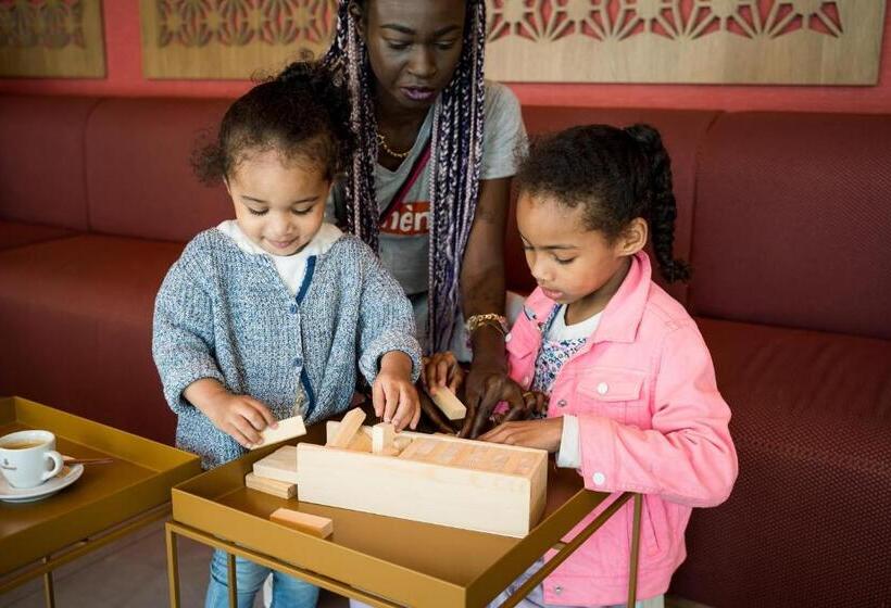 Отель Meininger Marseille Centre La Joliette