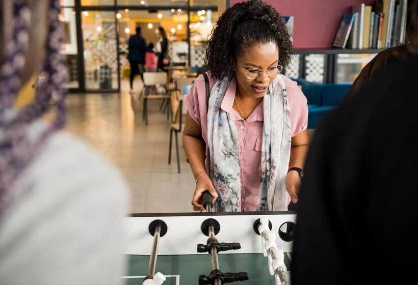 Отель Meininger Marseille Centre La Joliette