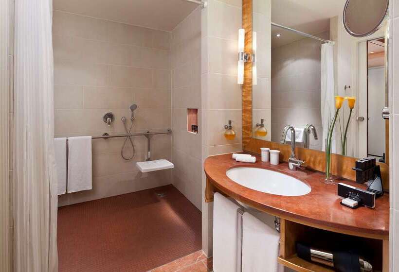 هتل Meliá Berlin