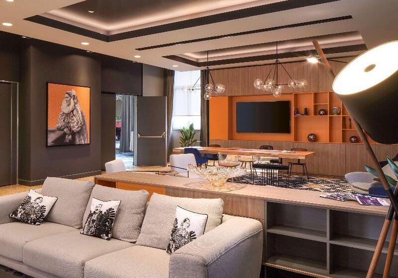 Отель Mercure Sibiu Airport