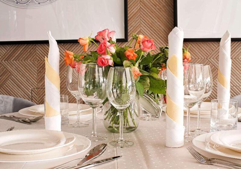 Отель Mercure Sibiu Airport