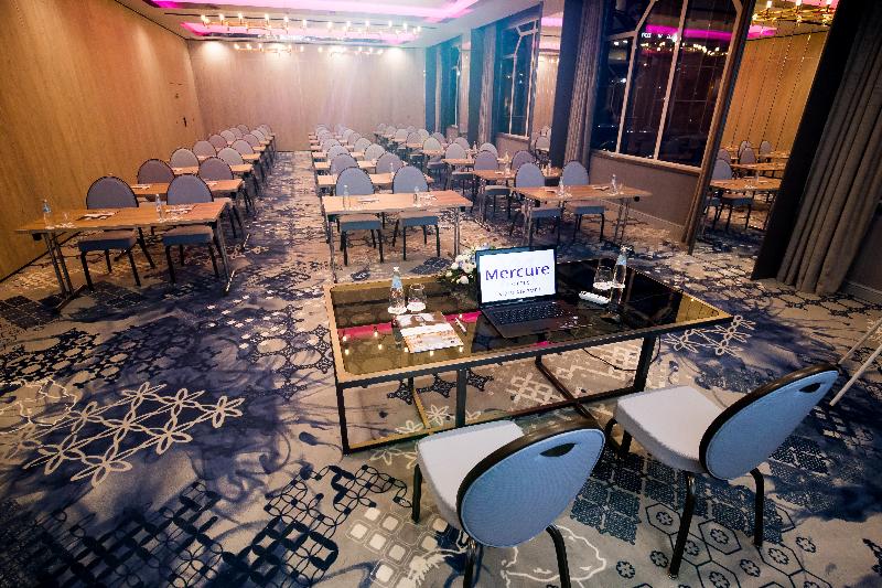 Отель Mercure Sibiu Airport