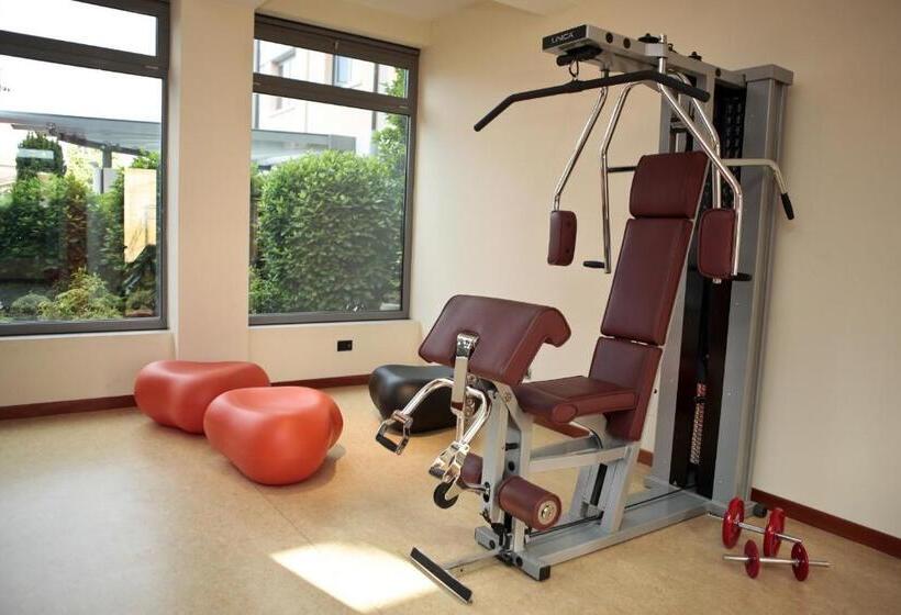 Отель Montemezzi