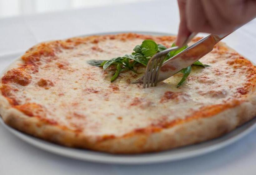 Отель Montemezzi