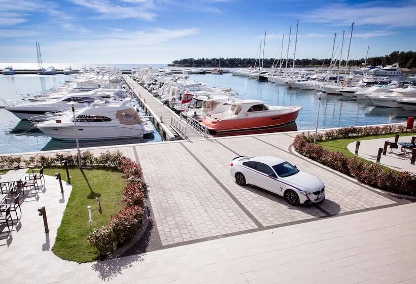 Boutique Hotel Nautica   Spa & Wellness, Private Parking, Pet Friendly