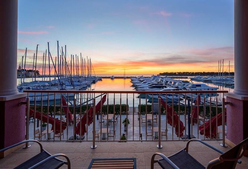 Boutique Hotel Nautica   Spa & Wellness, Private Parking, Pet Friendly