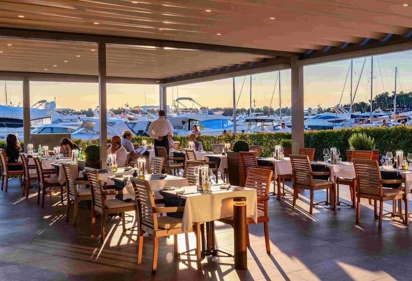 Boutique Hotel Nautica   Spa & Wellness, Private Parking, Pet Friendly