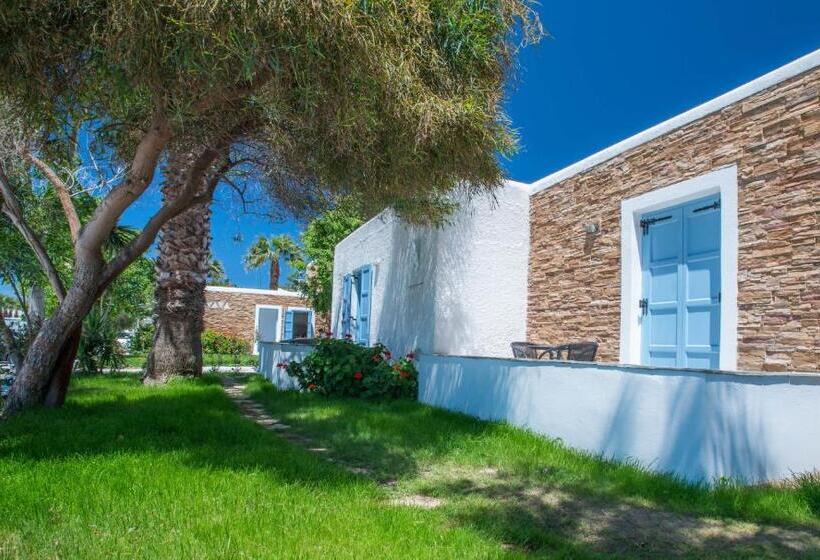 فندق Naxos Holidays