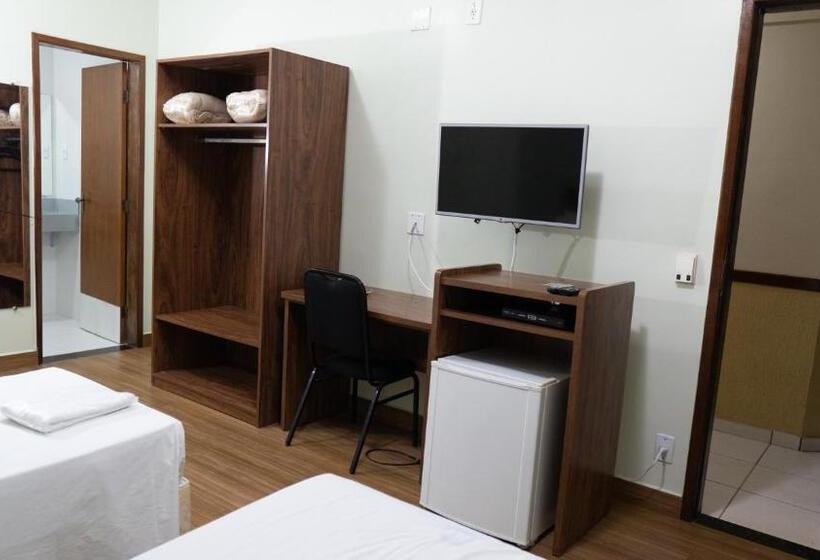 בית מלון כפרי Nobile Plaza