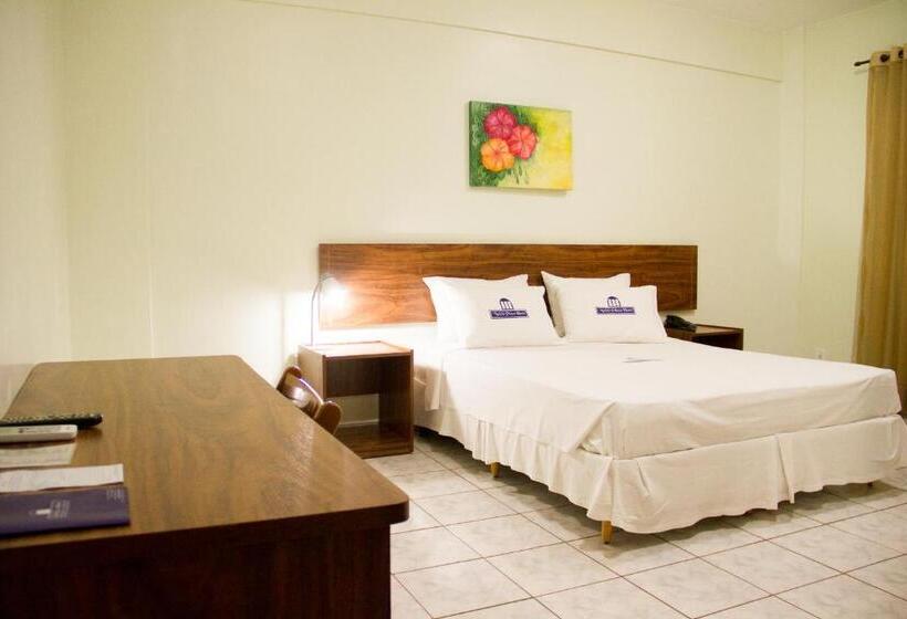 בית מלון כפרי Nobile Plaza