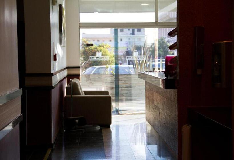 בית מלון כפרי Nobile Plaza