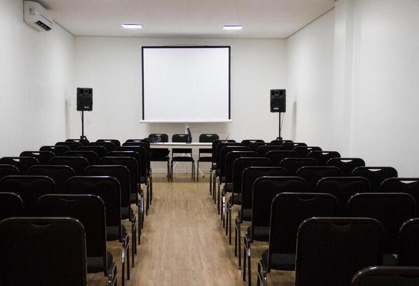 בית מלון כפרי Nobile Plaza