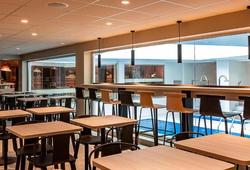 ホテル Oceania Paris Porte De Versailles