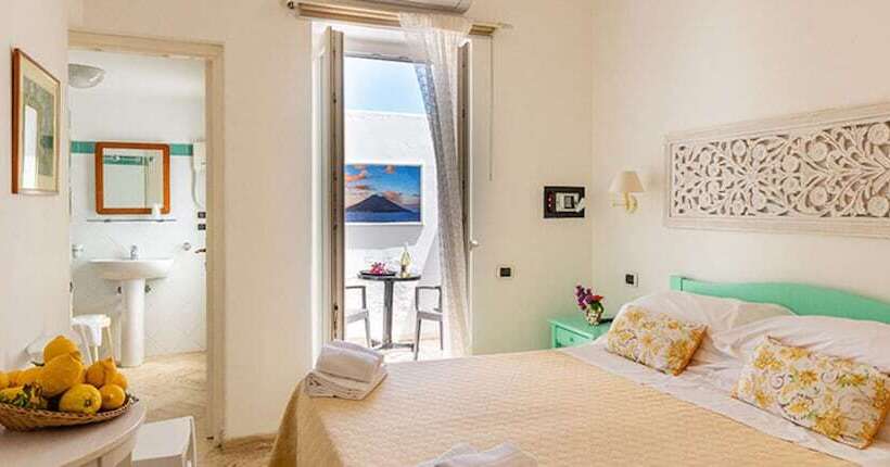 ホテル Ossidiana Stromboli Center