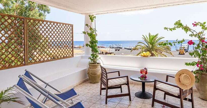 ホテル Ossidiana Stromboli Center