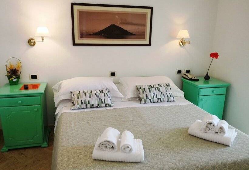 ホテル Ossidiana Stromboli Center