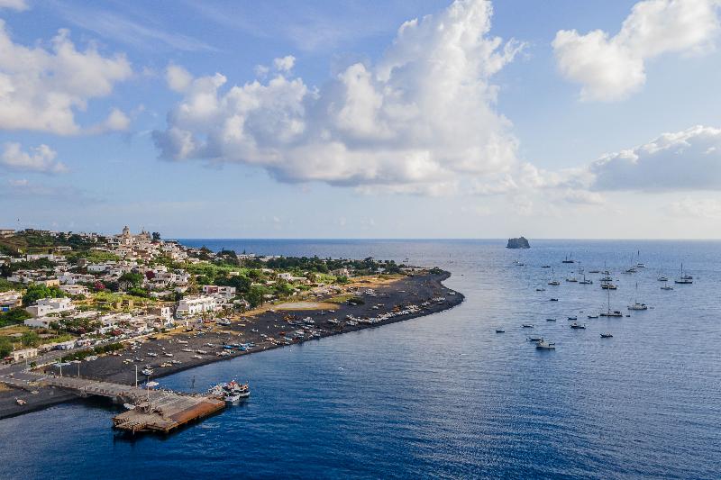 ホテル Ossidiana Stromboli Center