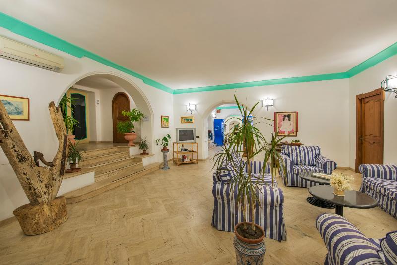 ホテル Ossidiana Stromboli Center