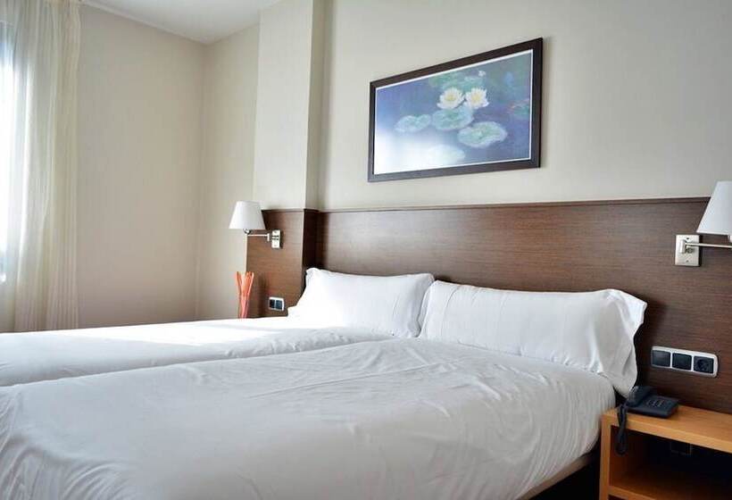 هتل Palacio Congresos