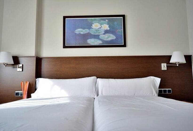 هتل Palacio Congresos