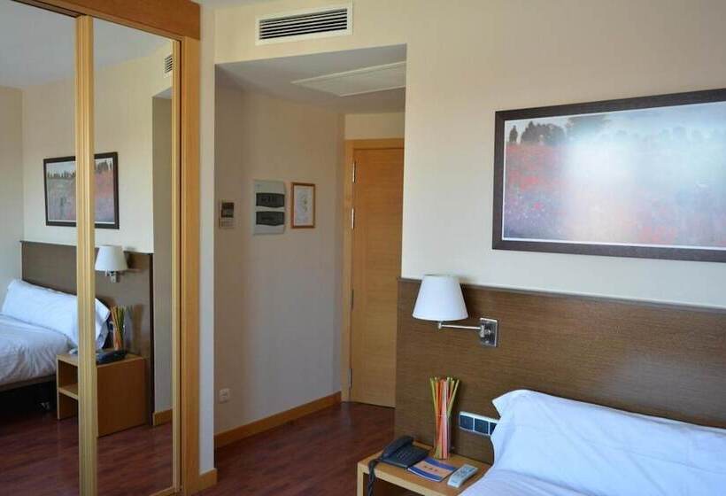 هتل Palacio Congresos