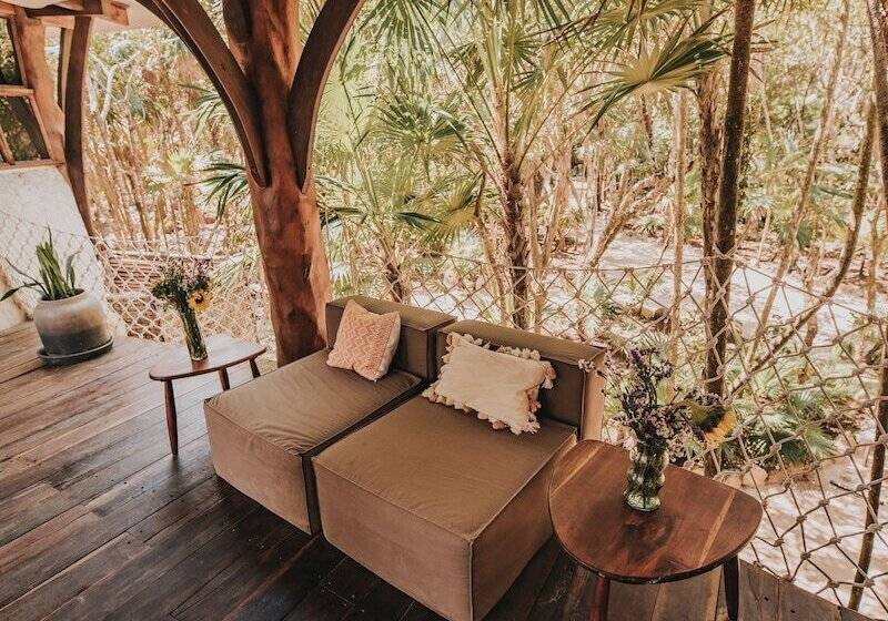 هتل Papaya Playa Project