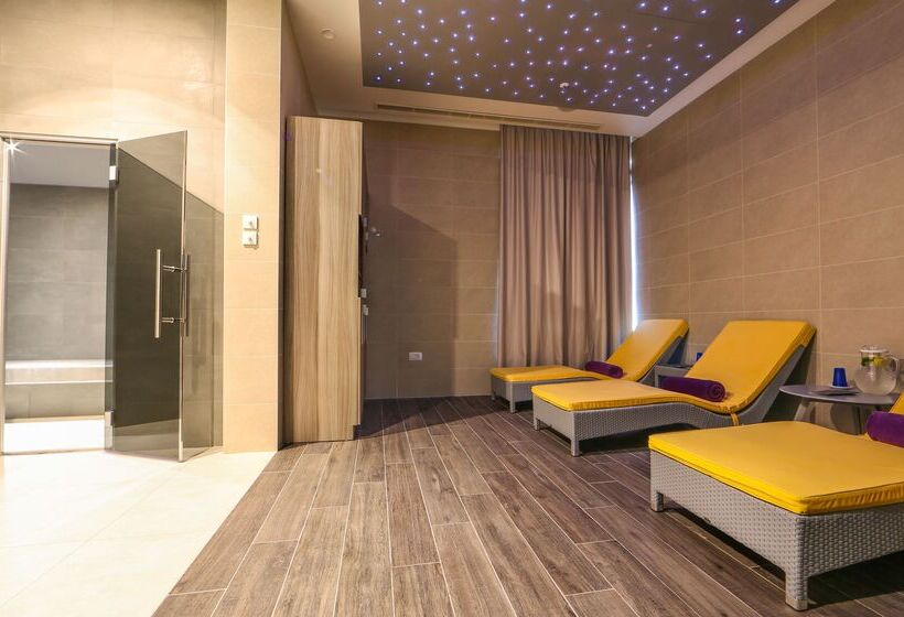 호텔 Park Plaza Arena Pula