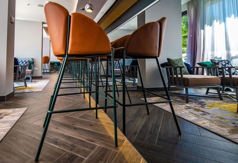 호텔 Park Plaza Arena Pula