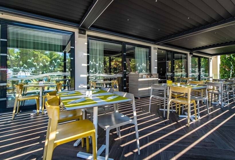 호텔 Park Plaza Arena Pula