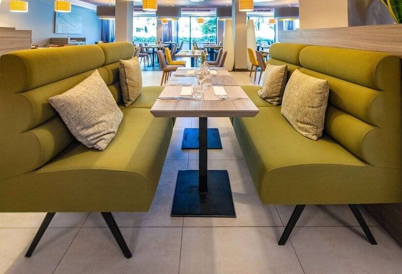 호텔 Park Plaza Arena Pula