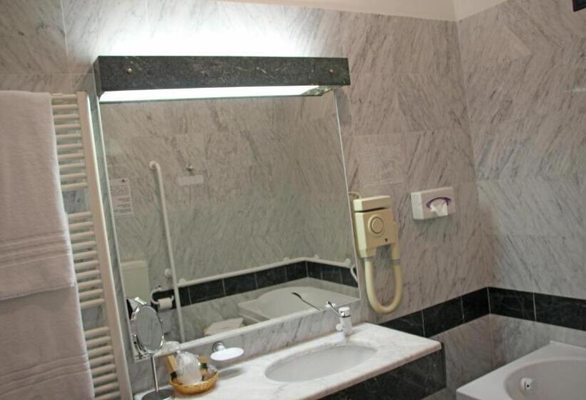 Park Hotel Villa Leon D Oro