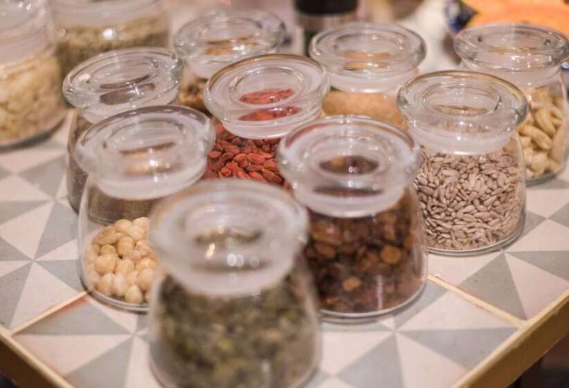 Отель Petit Palace Boqueria Garden