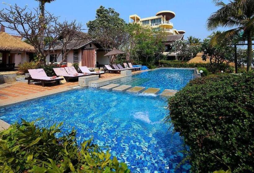 בית מלון כפרי Purimuntra Resort & Spa