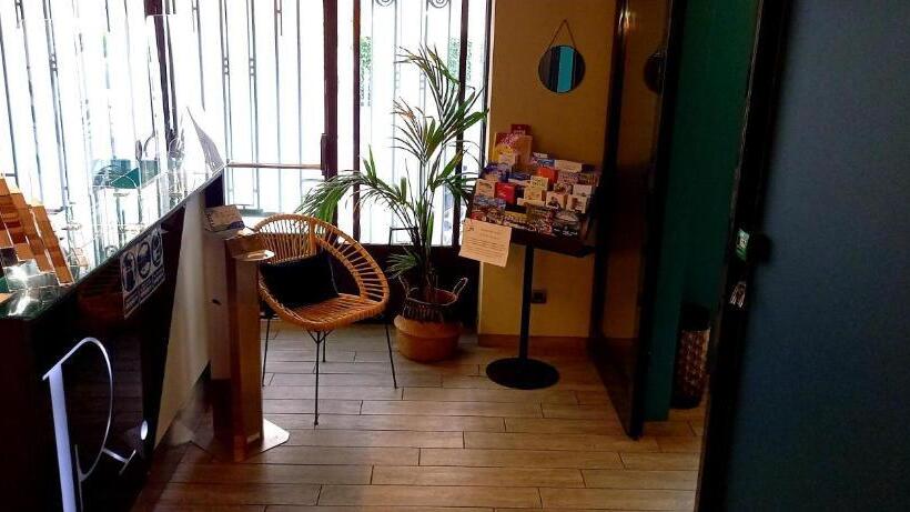 هتل Hôtel Boutique Richelieu, Lyon Gare Part Dieu