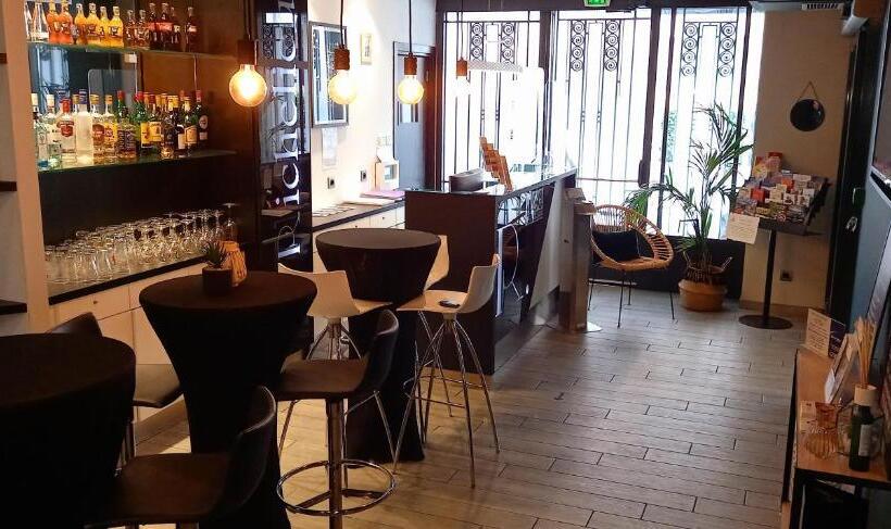 هتل Hôtel Boutique Richelieu, Lyon Gare Part Dieu