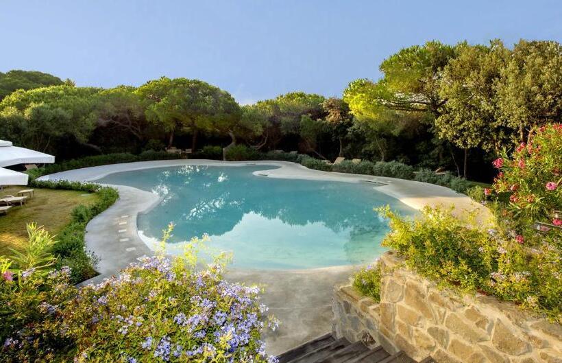 Отель Roccamare Resort   Ville E Appartamenti