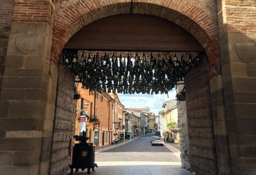 בית מלון כפרי Roxy Plaza