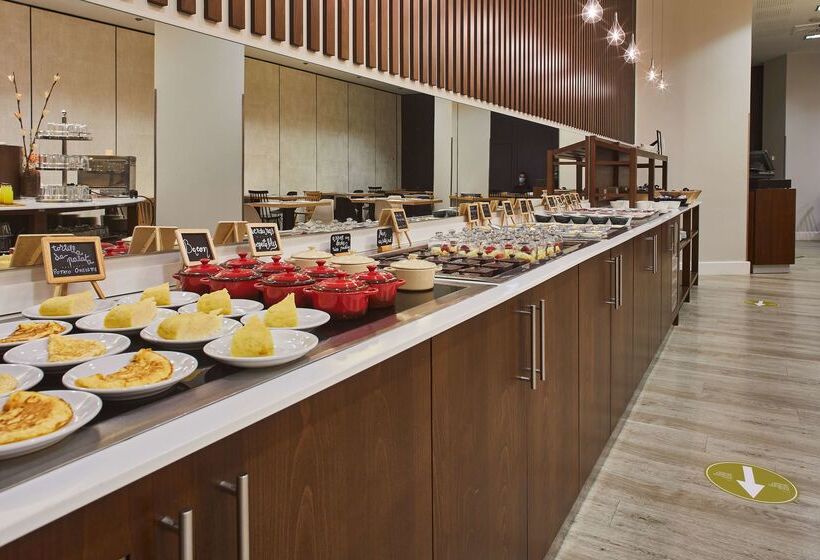 酒店 Silken Ciudad Gijon