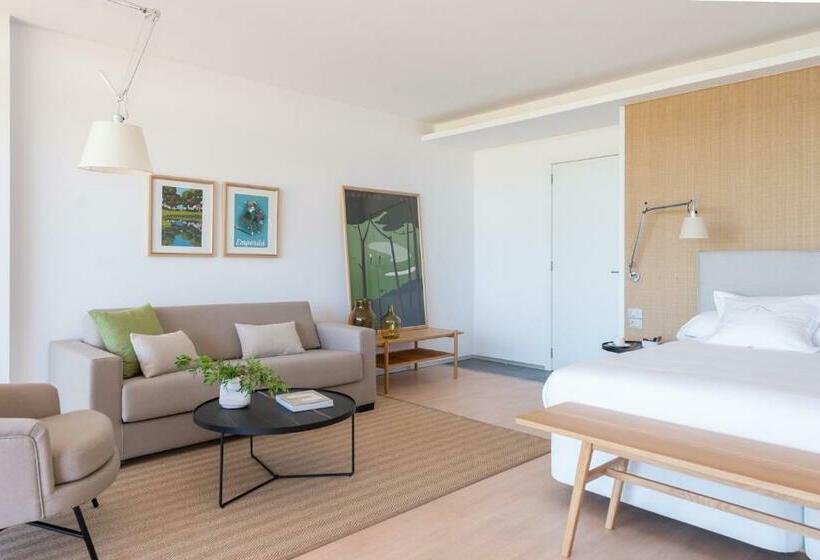 Отель Empordà Golf Resort